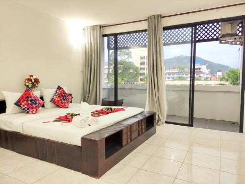 Patong Hotel | Sea Beach Paradise
