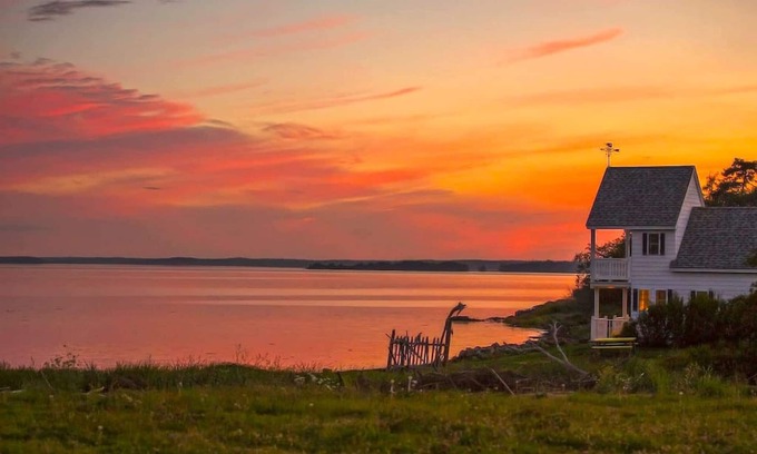 Eastport Casa | Sea Breeze Cottage @ Rossport por el mar