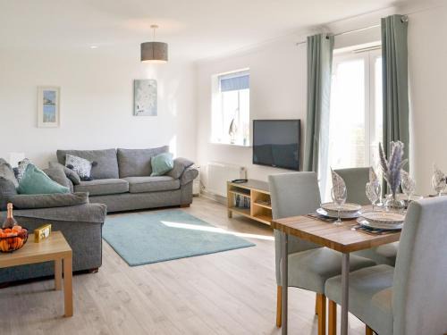 Blyth Casa | Sea Breeze