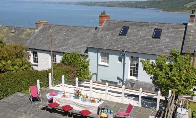 New Quay Casa | Sea Captain's Town House in New Quay with sea views, sleeps 9, dog friendly