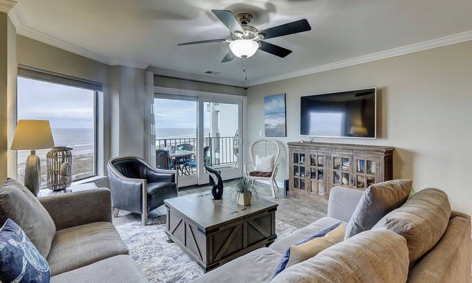 Folly Field Condominio | Sea Cloisters en Hilton Head, piso superior condominio con fabulosas vistas al mar!