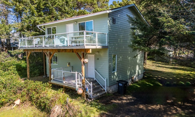 Yachats Casa | Sea Enchantment - Ocean View, Easy Beach Access