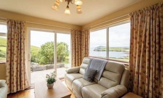 Dingle Casa | Sea For Miles