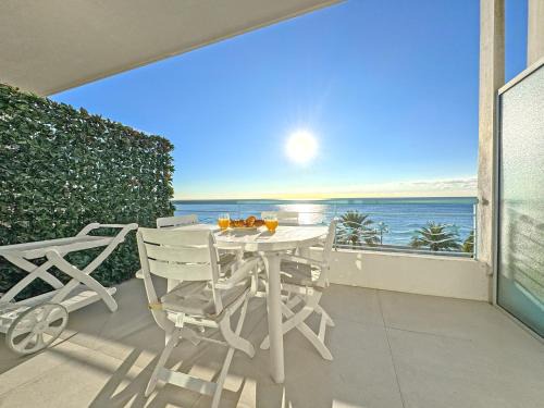 Les Baumettes Apartamento | Sea Front Condo Promenade
