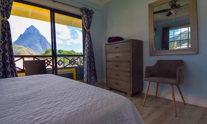 Soufriere Apartamento | Sea Piton View Apartment- Couple's Escape