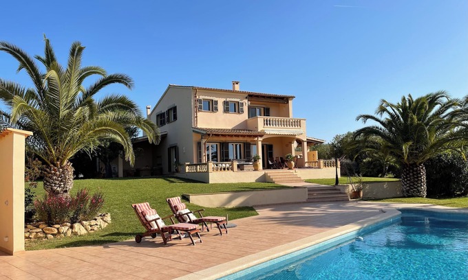Manacor Casa | Vista al mar finca cerca de Porto Colom, 8 pers., Maravillosa piscina u. Jardín, WIFI