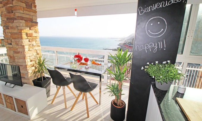 L'Albufereta Apartamento | Vistas al mar. Gran salón. Playa a 1 minuto. WiFi