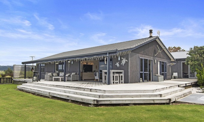 Waipu Casa | SEABREEZE SERENITY - WAIPU HOLIDAY HOME, family friendly in Waipu