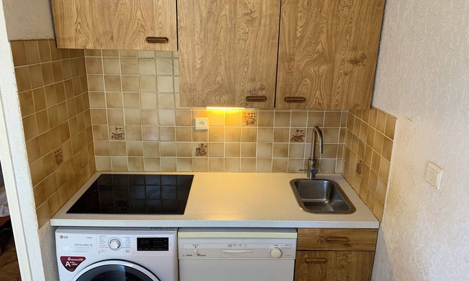 Miramar Apartamento | Seafront Studio Cabin - Plage de l'Argentière, La Londe-les-Maures