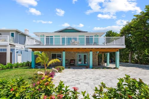 Laguna Shores Apartamento | Seaside oasis studio with heated pool