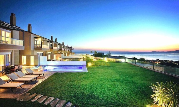 Haniotis Casa | Villa junto al mar con piscina privada