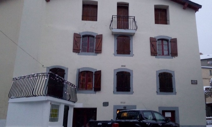 La Llagonne Casa | SEASONAL RENTAL VACATION HOME MOUNTAIN PYRENEES LA LLAGONNE (66)
