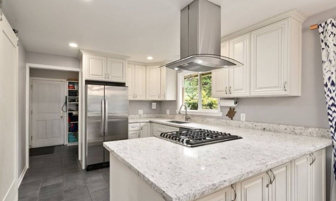 North Beacon Hill Casa | Seattle Bungalow by the Park — 4 Bedroom Home for the Whole Family