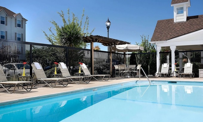 Renton Hotel | Seattle Family Escape: Outdoor Pool, Pet-Friendly, Free Airport Shuttle, 2 Rooms