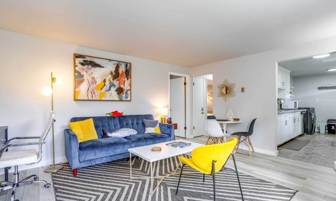 Old Ballard Apartamento | Seattle Garden Apt: Walk to Water & Amenities!
