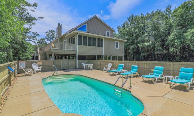 Ocean Hill Casa | Secluded Cottage w/Pool, Close to Historic Corolla Village