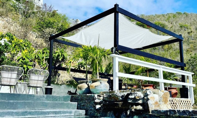 Estate Emmaus Cabaña | Secluded Island Escape w/ King Bed, Lush Gardens & Shared Pool Access