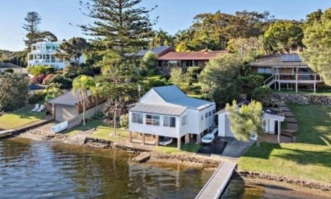 Coal Point Cabaña | Secluded Lake Hideaway