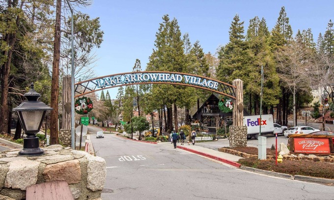 Arrowhead Villas Cabina | Secluded Mountain Home with sledding/snow play