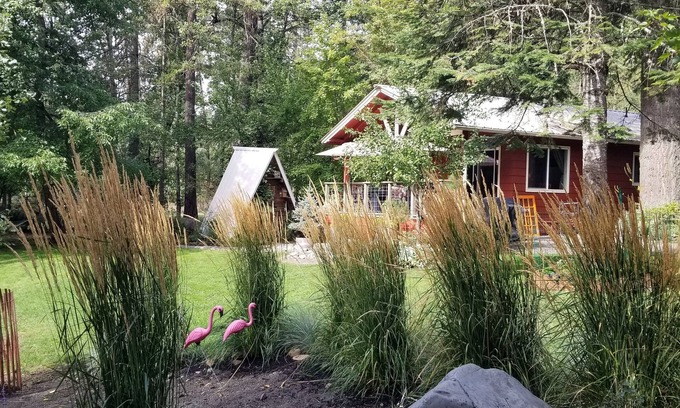 Milton-Freewater Casa | SECLUDED PRIVATE BEACH ON CREEK !