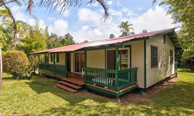 Kapoho Casa | Casa tranquila aislada cerca de Pahoa. 1/2 vía entre Hilo y el Parque Nacional Volcán