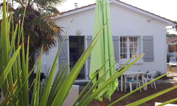 La Tranche-sur-Mer Casa | Aislado con mucha privacidad, a 6 minutos a pie de la playa hasta 6 personas,