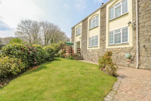 Mithian Casa | Secret Garden