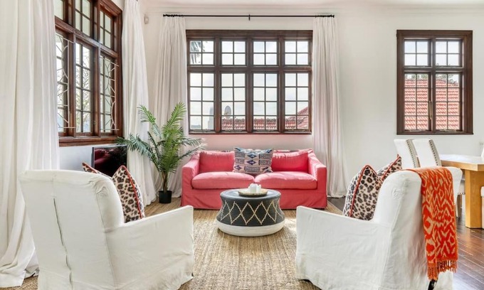 Cape Town City Centre Apartamento | Secure & Central: Villa with Views [2 bed both ensuite]