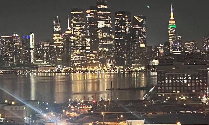 Union City Apartamento | ¡Vea Nueva York ahora duerma 21 personas!