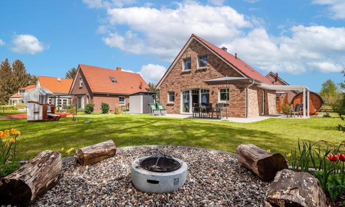 Warin Casa | Sehr Hochwertiges Ferienhaus Direkt am Wariner See