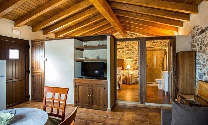 Aldeanueva de la Sierra Cabaña | Casa rural (alquiler íntegro) Los Monteros para 3 personas