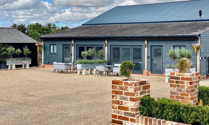 Mount Bures Apartamento | Self Catering Apartment on the Essex/Suffolk border