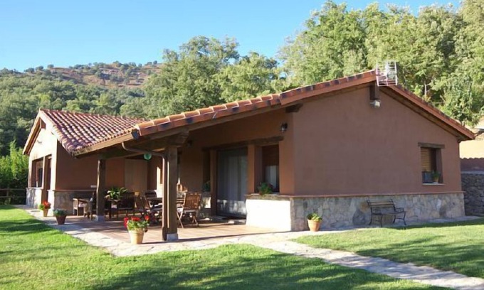 Candeleda Cabaña | Casa rural (alquiler íntegro) Valle de Gredos para 10 personas