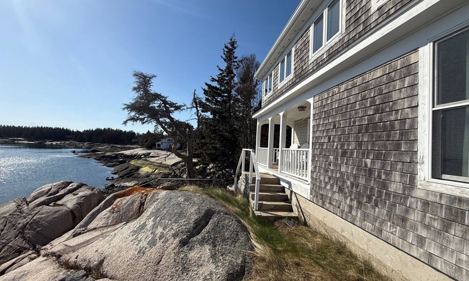 Stonington Casa | Sellers Shore Cottage - Oceanfront, Cape - Private