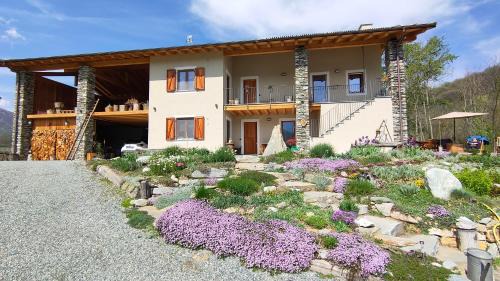 Paesana Apartamento | SEMI AL VENTO: la bio-casa nel giardino incantato!