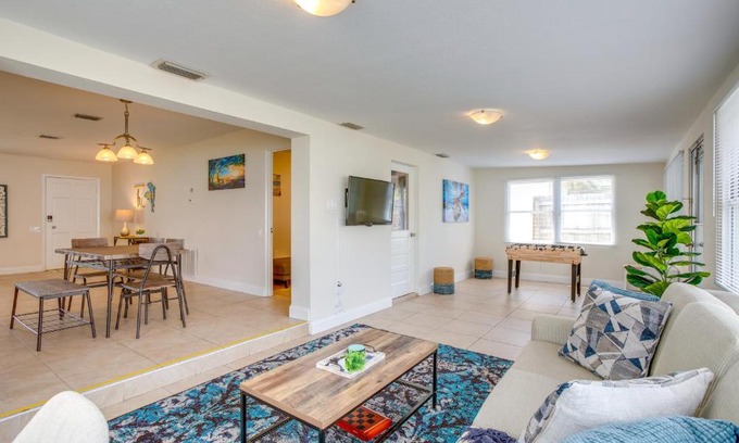 Seminole Casa | Seminole House with 2 Covered Lanais and Gas Grill!