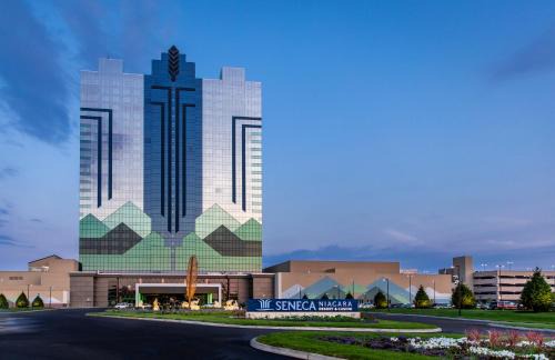 Downtown Niagara Falls Hotel | Seneca Niagara Resort & Casino