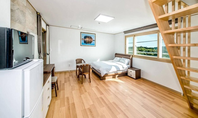 Seongsan Casa | Seogwipo Gaetkeusi Pension