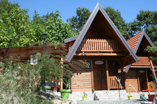 Central Serbia Apartamento | Seoski Turizam Feniks apartman Davidovi Psalmi