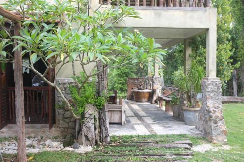 Kampung Penyagu Casa | Sepat Village House