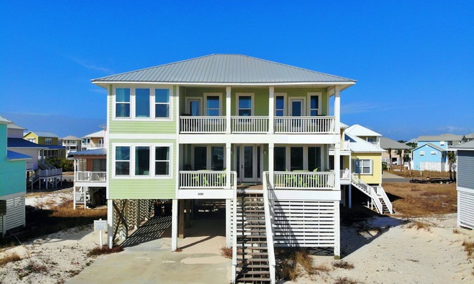 Morgantown Casa | Sept Discounted! Pools/Tennis/Great Views!