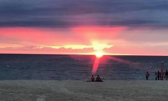 Ludington Casa | September dates now open! Cozy Beach Town Cottage Awaits.