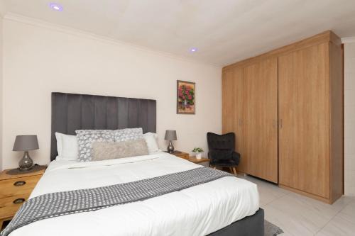 Cape Town Casa | Serena Inn room 4