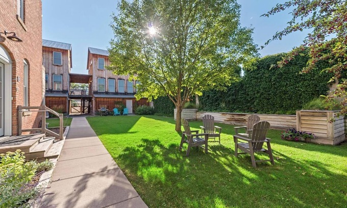 Livingston Condominio | Serendipity House: Historic Downtown Livingston Loft