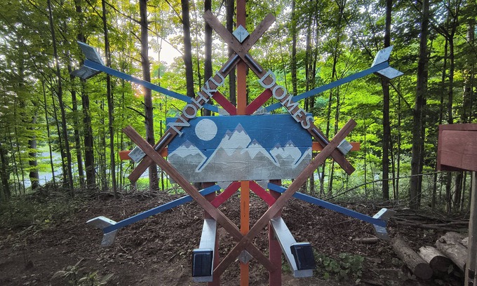 Frankfort Alquiler De RV | Serene 1-bedroom dome in Frankfort,steps away from town