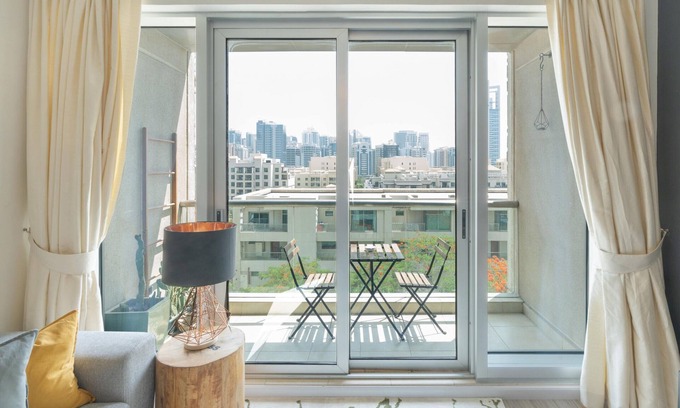 The Greens Apartamento | Serene 1BR Apt in Fairways West Tower, The Greens