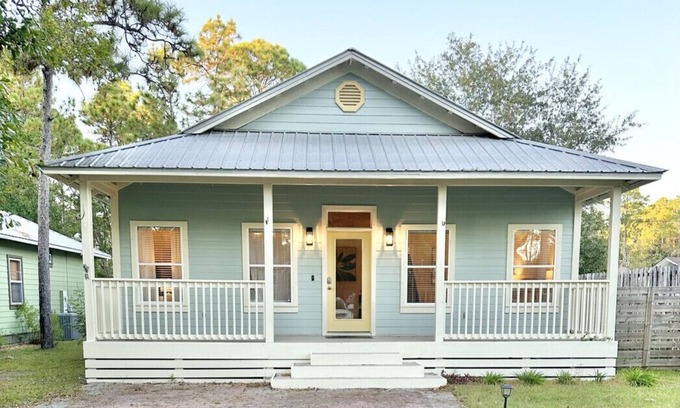 Santa Rosa Beach Casa | Serene Beach Cottage near 30A Beach and Bay