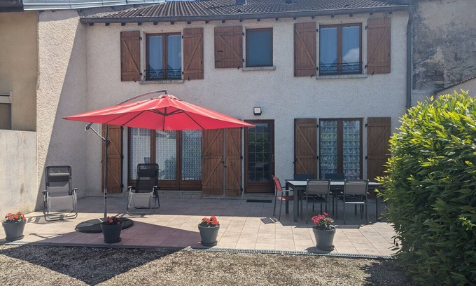 Champigny-sous-Varennes Cabaña | Casa acogedora: 2 hab, terraza, entorno tranquilo, cerca de Langres