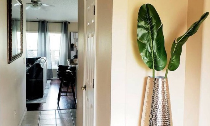 Deltona Lakes Casa | Serene Palm Oasis with Pool.