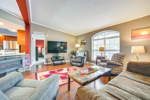 Presque Isle Casa | Serene Presque Isle Harbor Home on Sunrise Side!